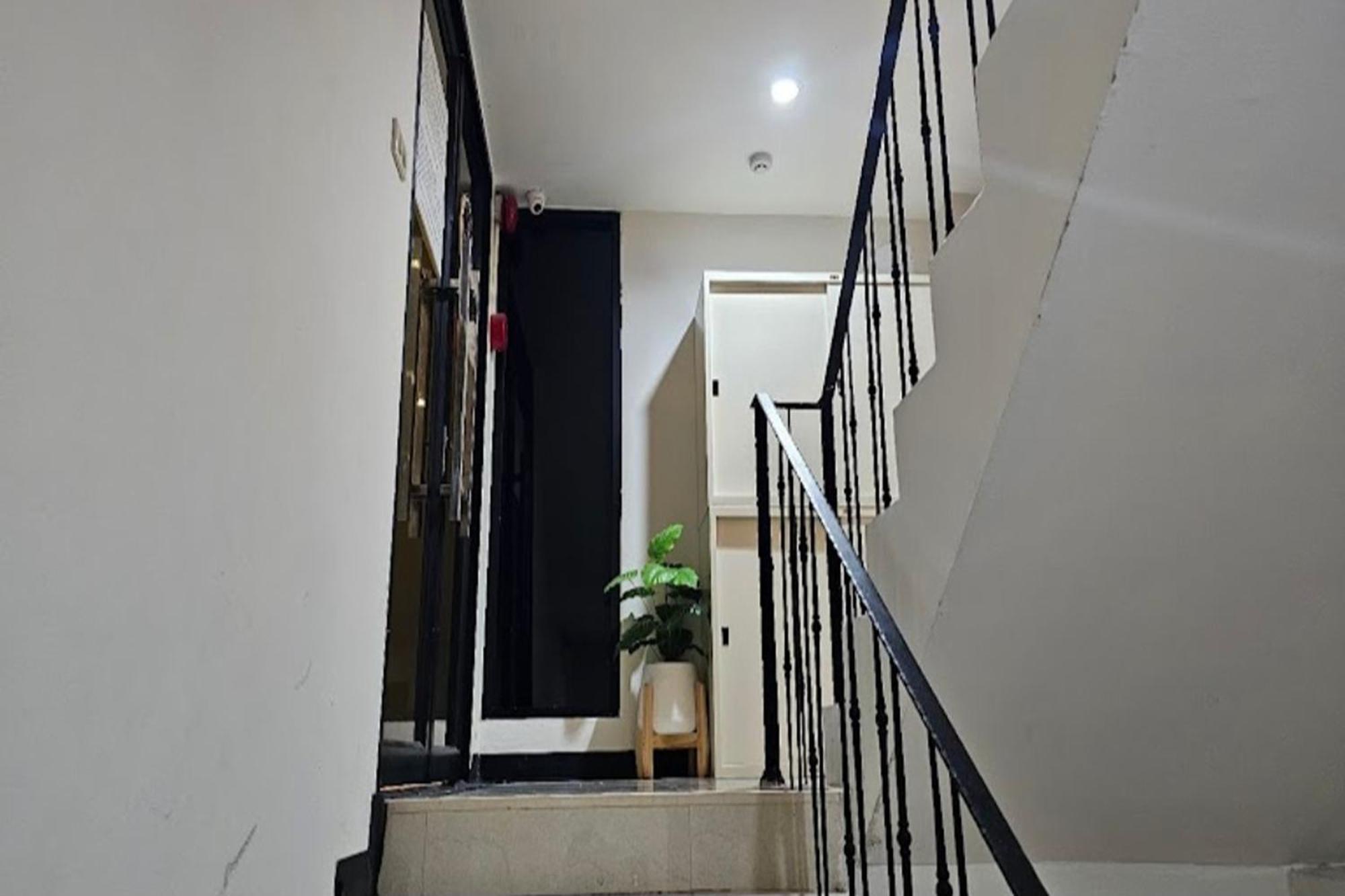 Bnb98 Silom Hotel バンコク都 エクステリア 写真