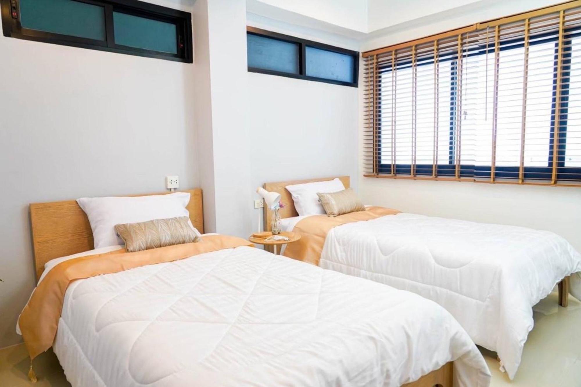 Bnb98 Silom Hotel バンコク都 エクステリア 写真