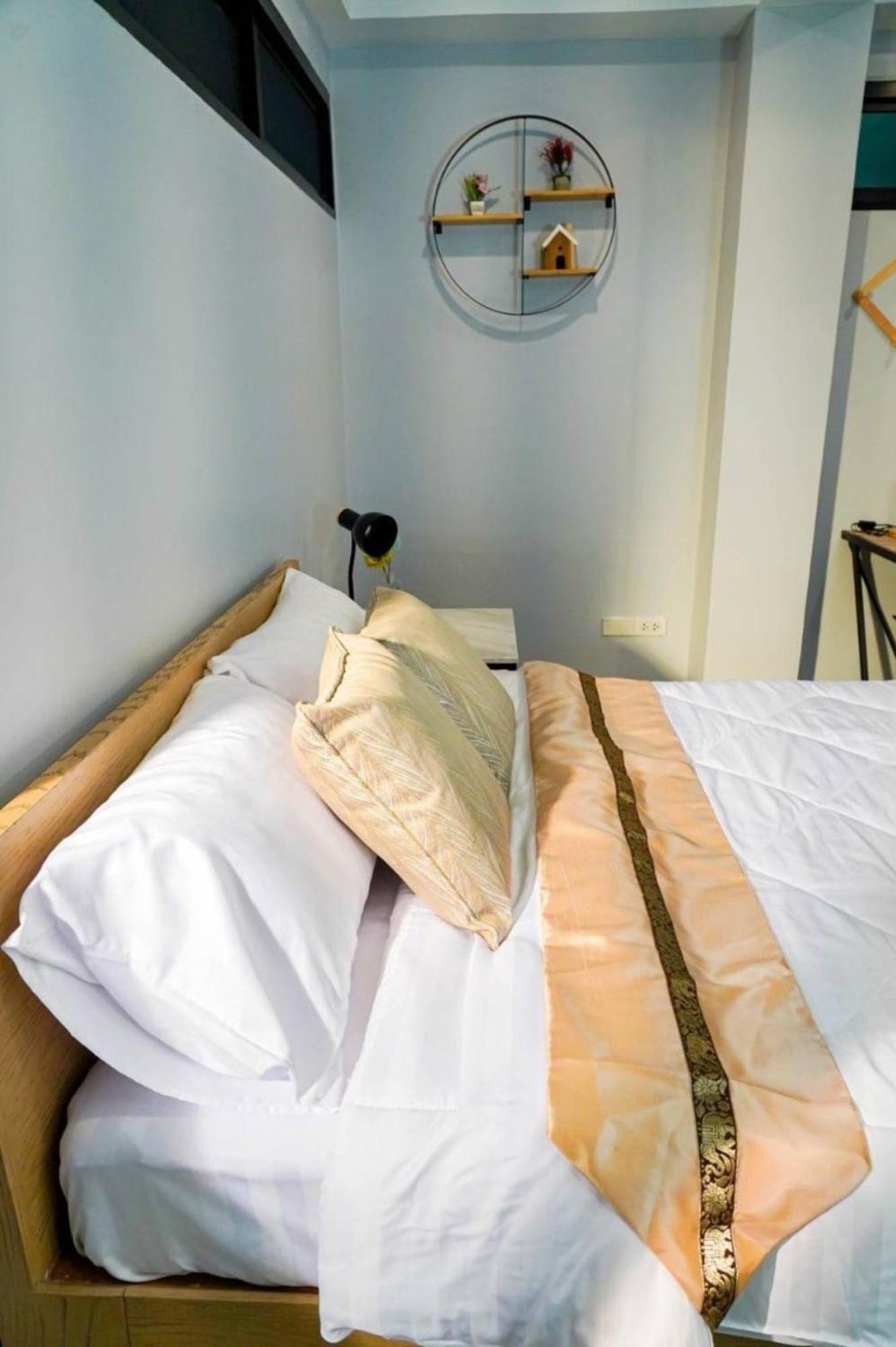 Bnb98 Silom Hotel バンコク都 エクステリア 写真